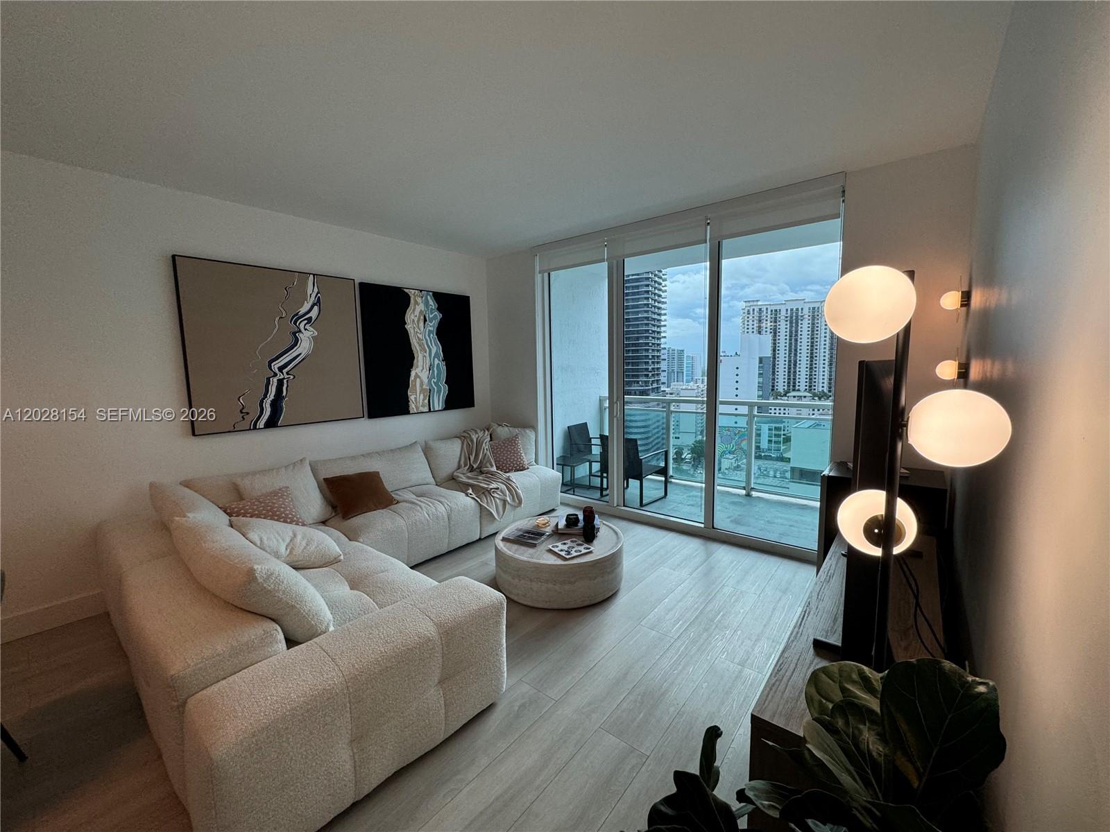 951 Brickell Avenue 2103, Miami, FL 33131, Miami