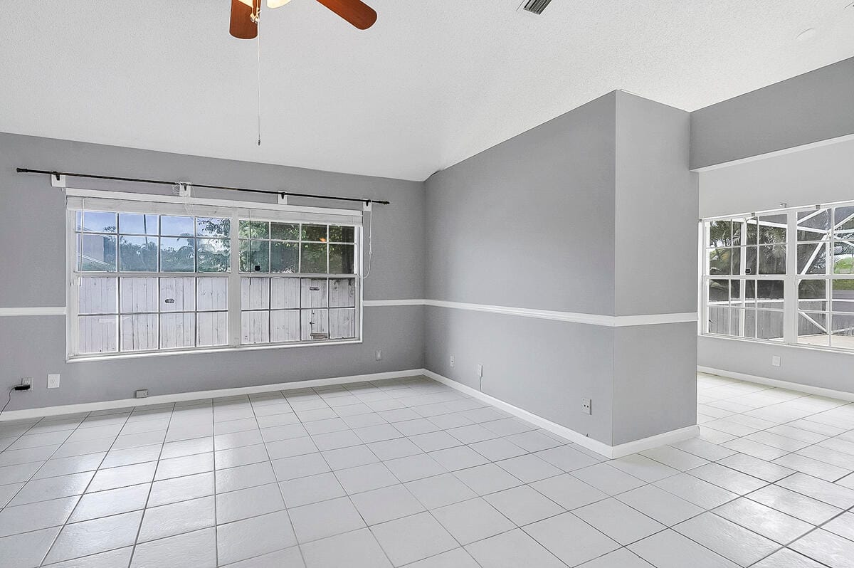 3814 Circle Lake Drive, West Palm Beach, FL 33417 photo 12