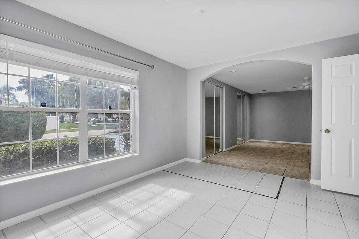 3814 Circle Lake Drive, West Palm Beach, FL 33417 photo 27