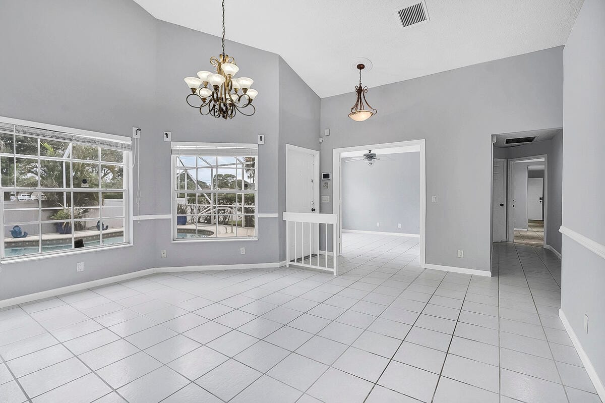 3814 Circle Lake Drive, West Palm Beach, FL 33417 photo 4