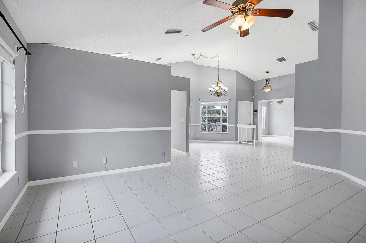 3814 Circle Lake Drive, West Palm Beach, FL 33417 photo 9