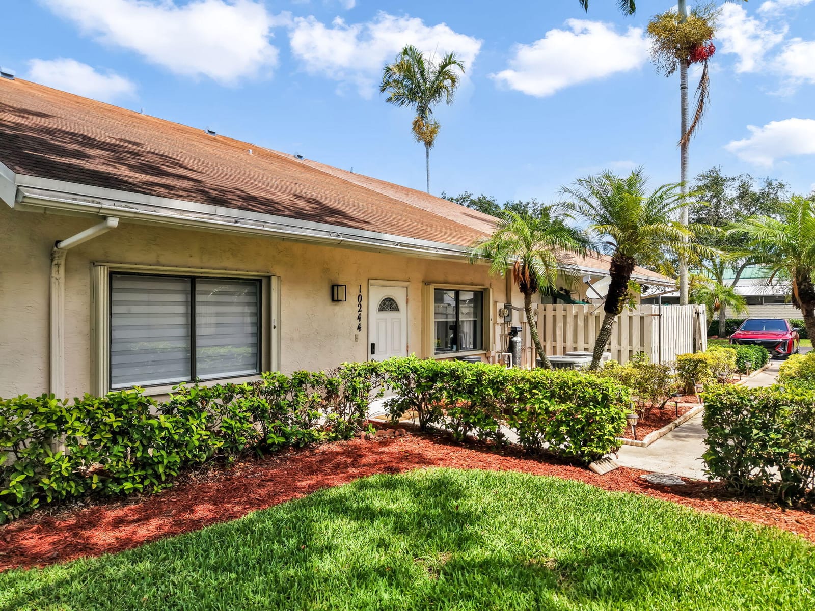 10244 NW 33rd Place, Sunrise, FL 33351 photo 4