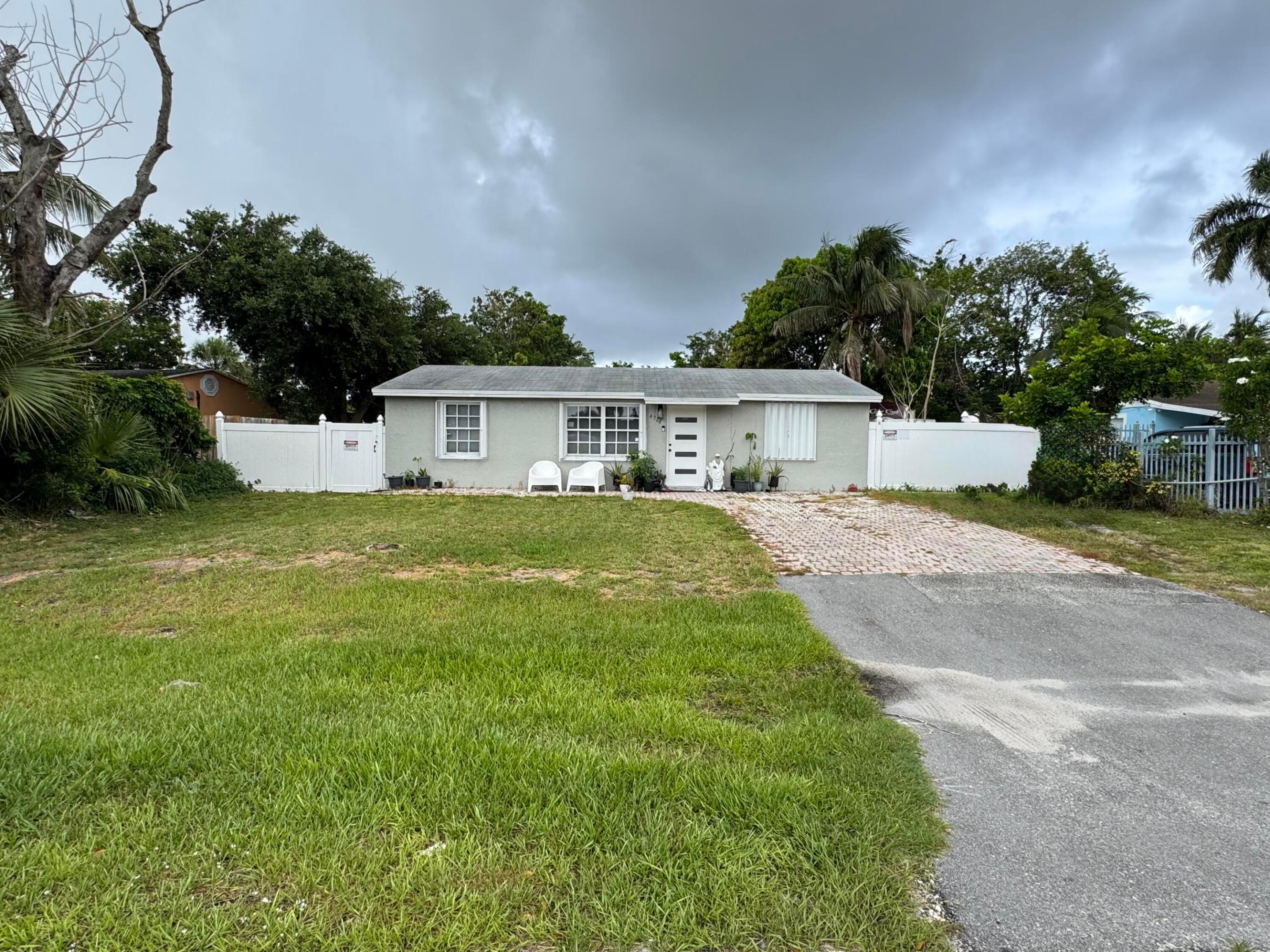 4328 Pine Street, Pine Air, FL 33406, West Palm Beach