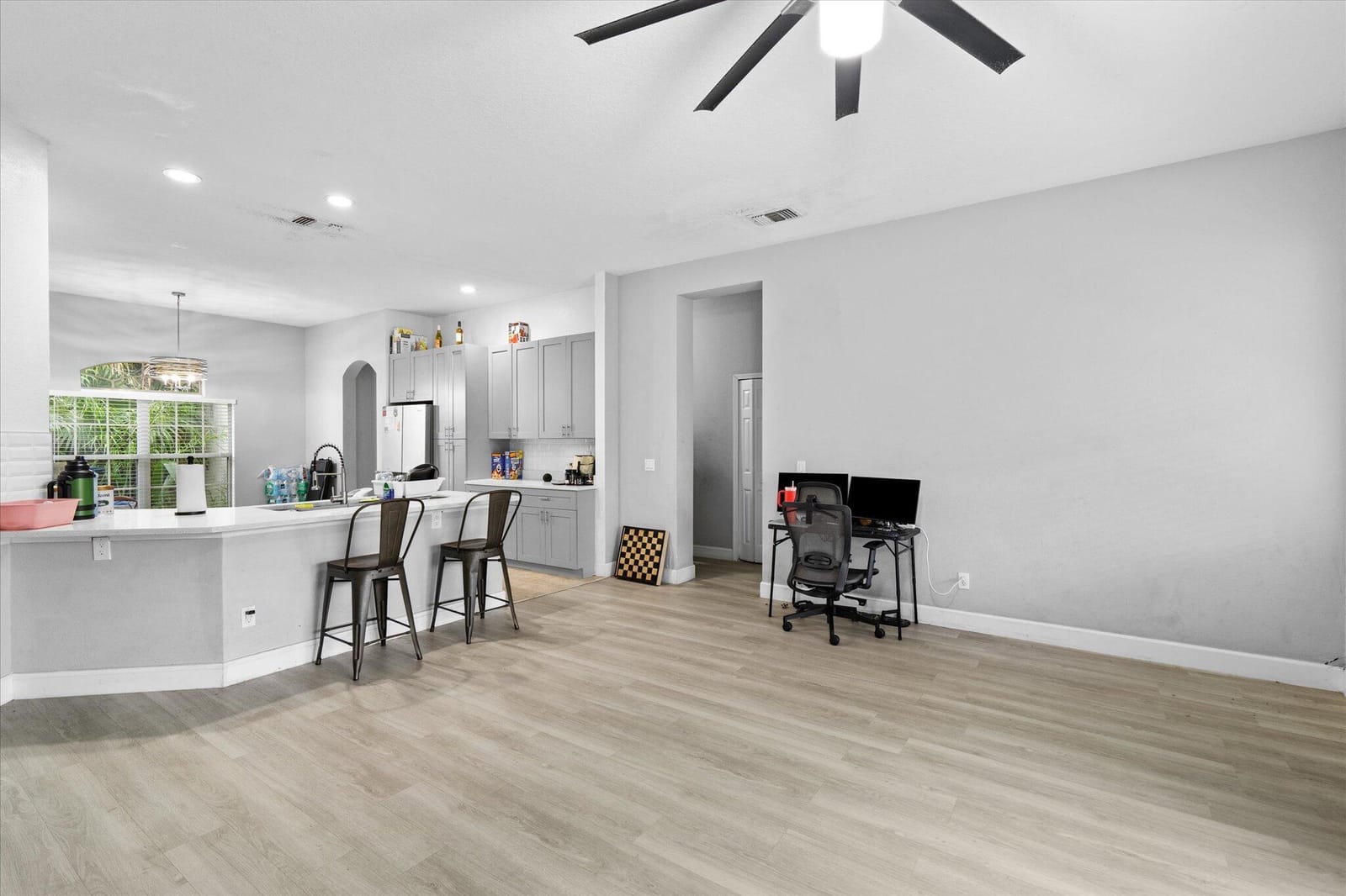 849 SW Nichols Terrace — photo 8