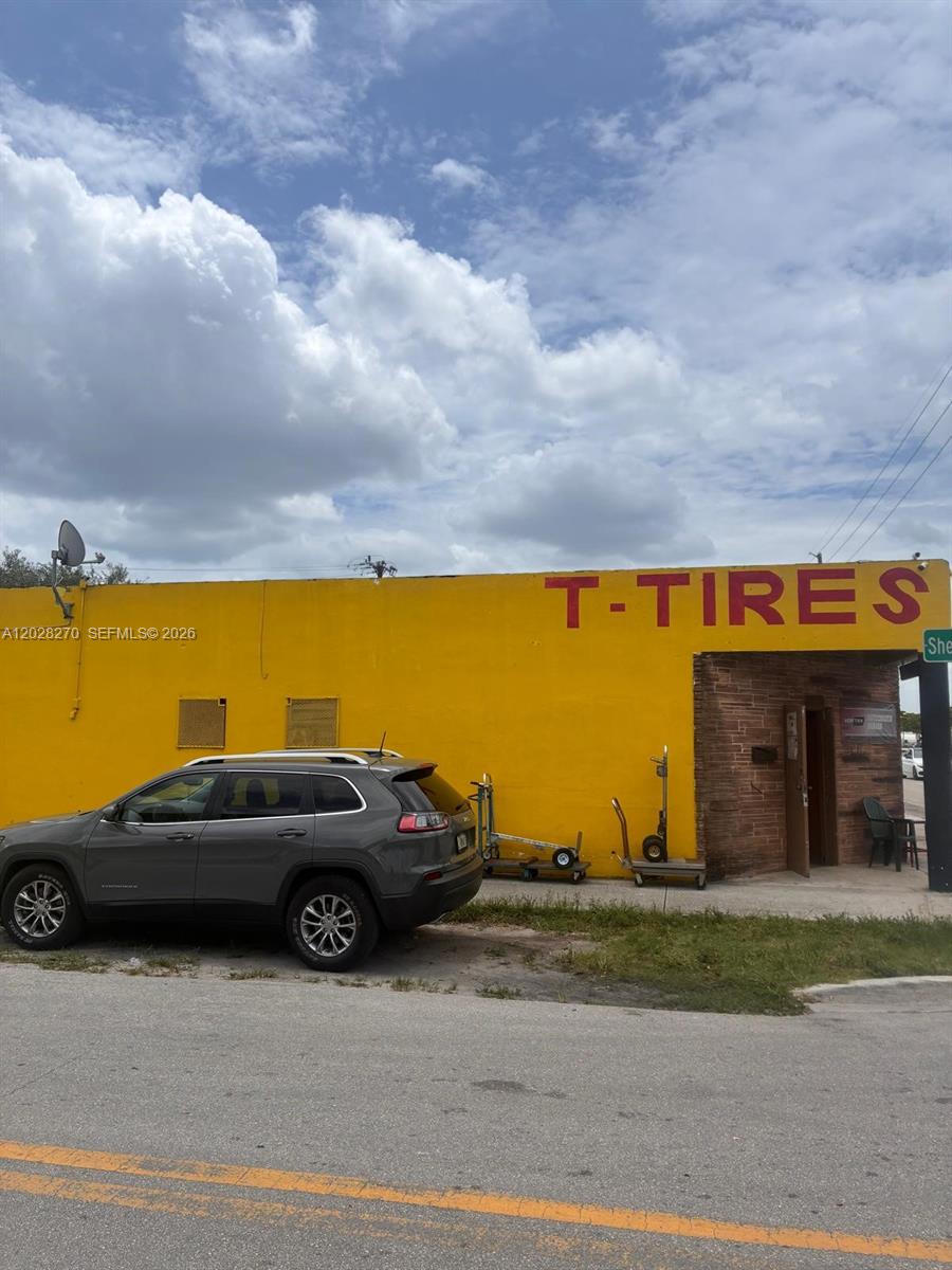 2337 N 21st Avenue, Hollywood, FL 33020, Hollywood