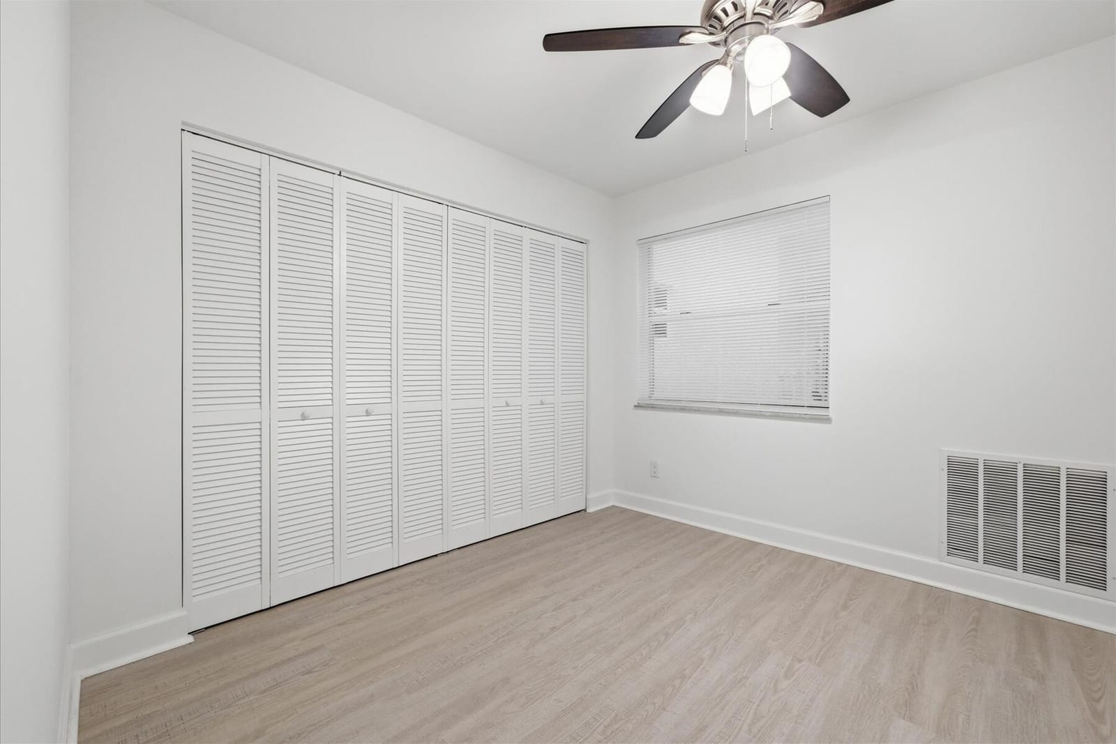 428 Grove Isle Circle 9, Vero Beach, FL 32962 photo 15