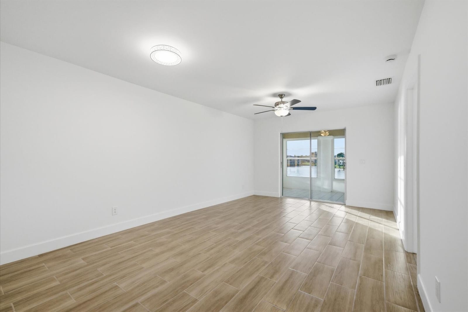 428 Grove Isle Circle 9 — photo 6