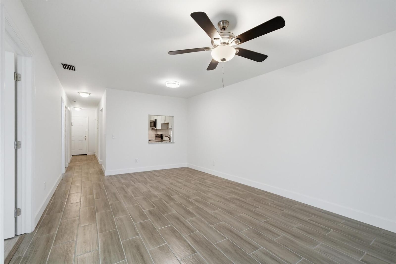 428 Grove Isle Circle 9 — photo 8