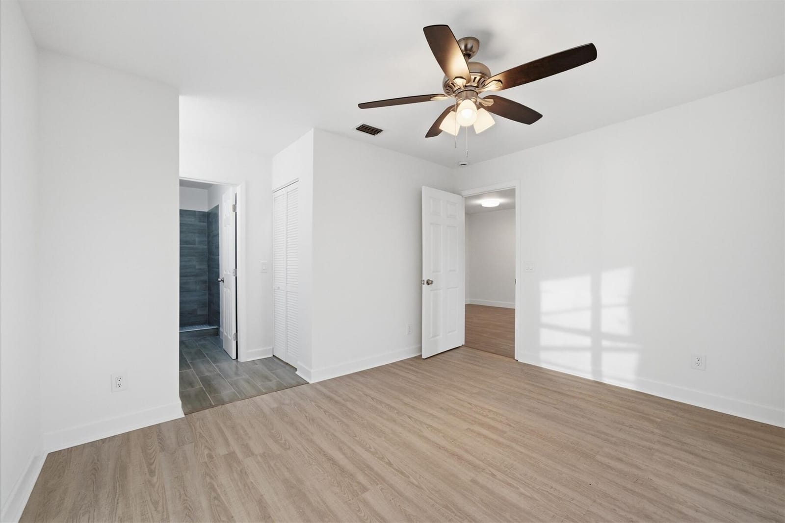 428 Grove Isle Circle 9 — photo 10