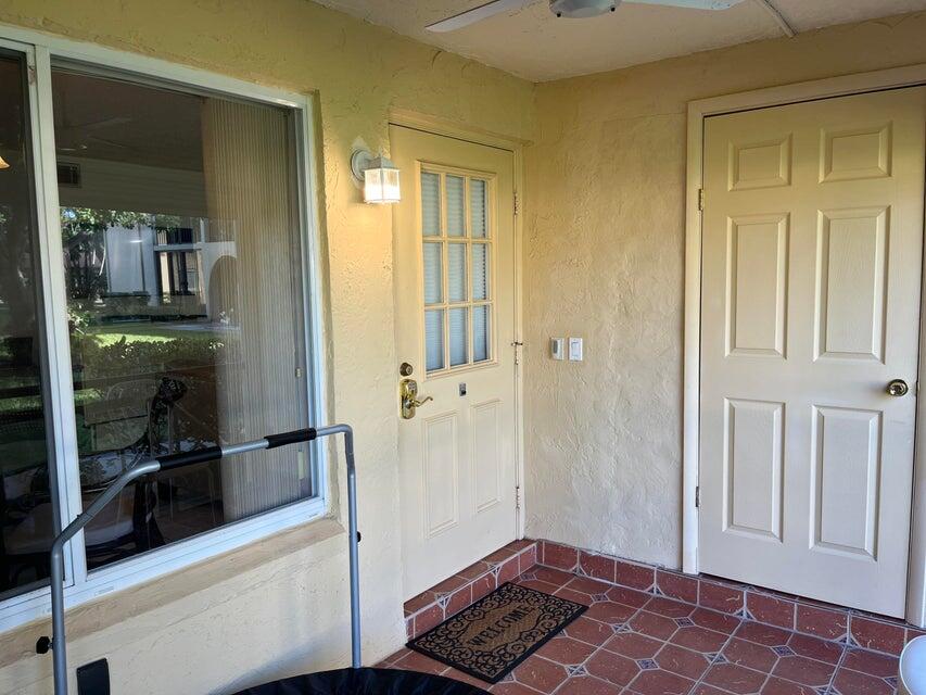311 Pine Ridge Circle B-1, Greenacres, FL 33463, Greenacres