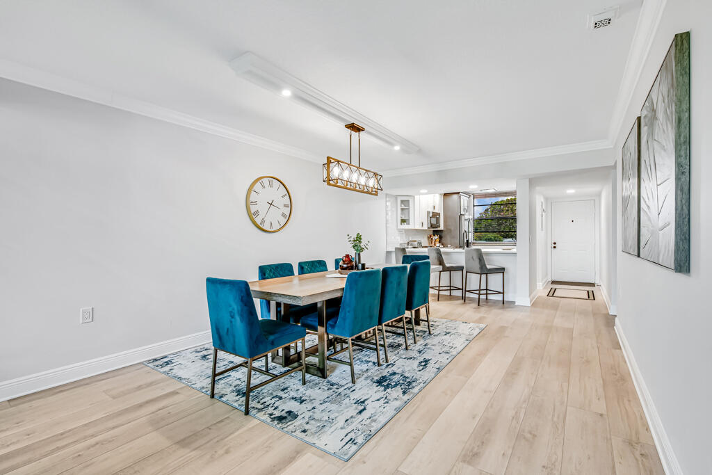 3710 Whitehall Drive 105, West Palm Beach, FL 33401, West Palm Beach