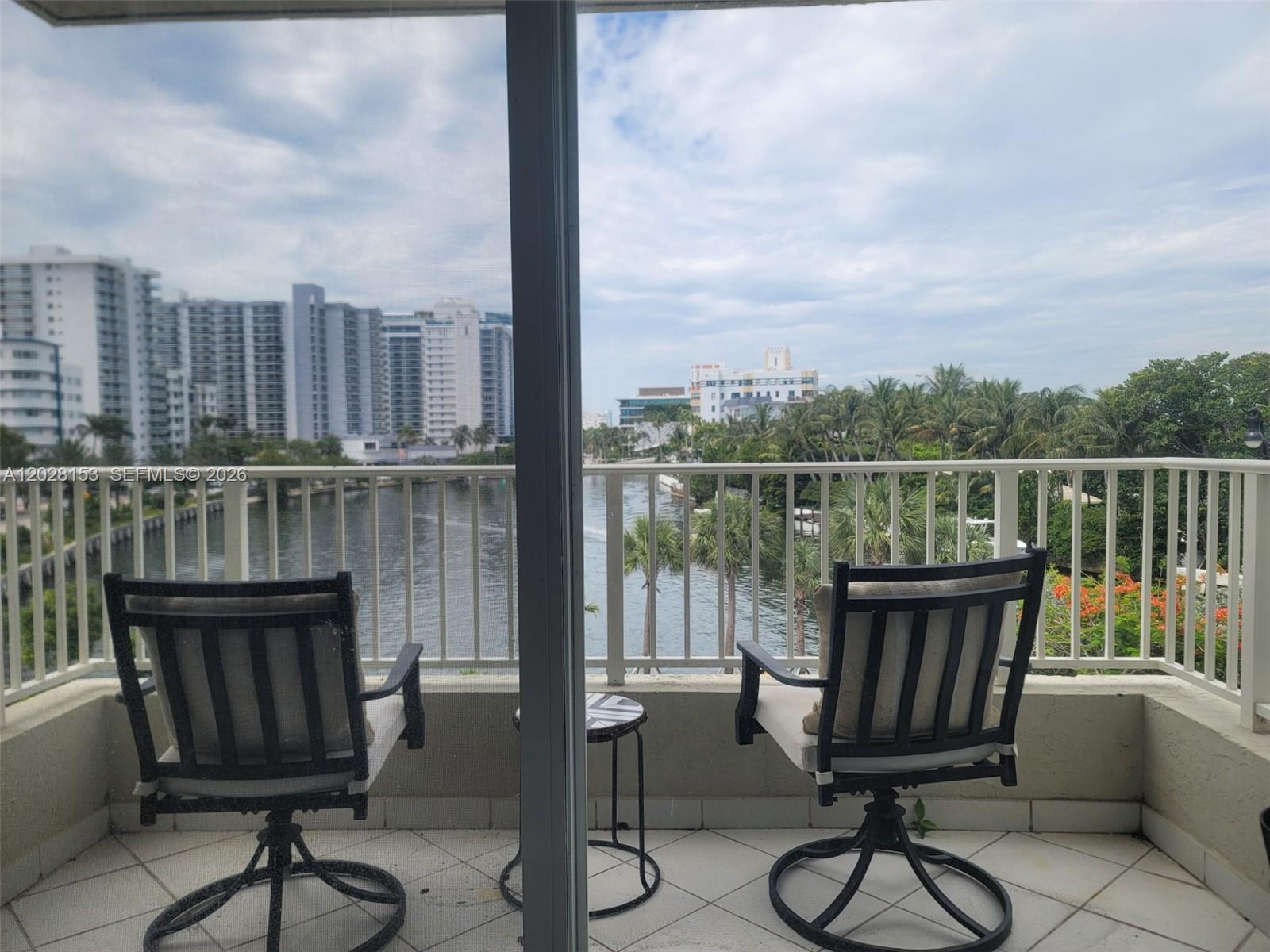 2600 Collins Avenue 411, Miami Beach, FL 33140, Miami Beach