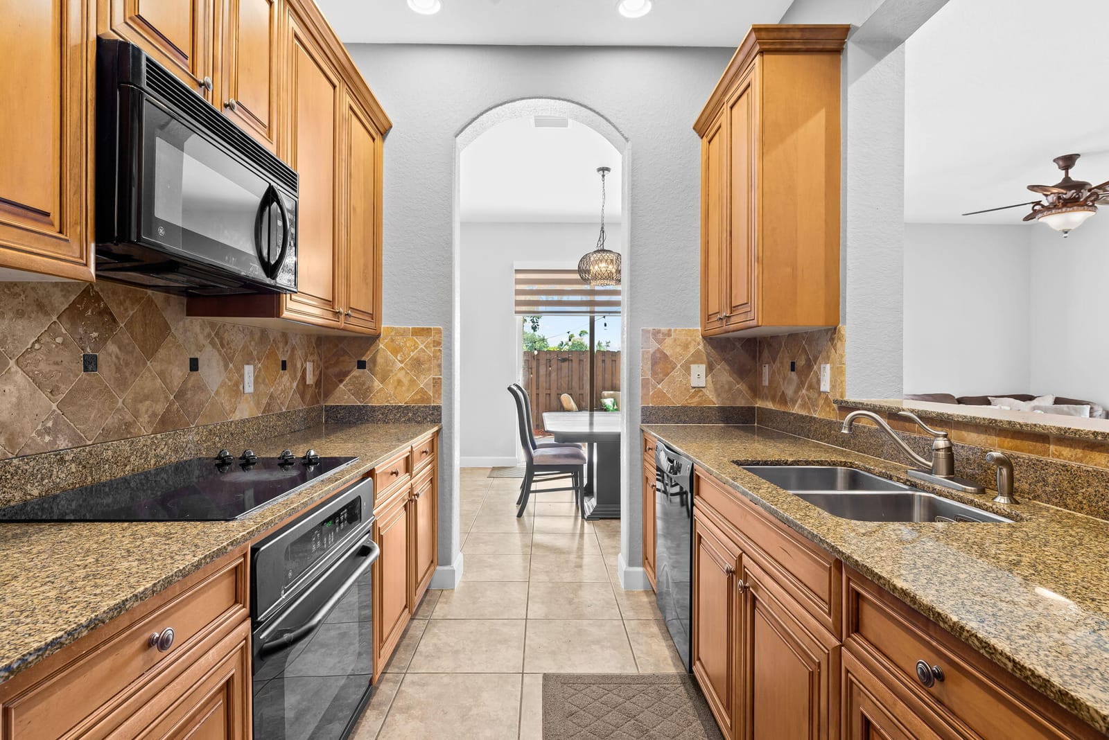 4422 Morgan Lane 11-9, Davie, FL 33328 photo 7