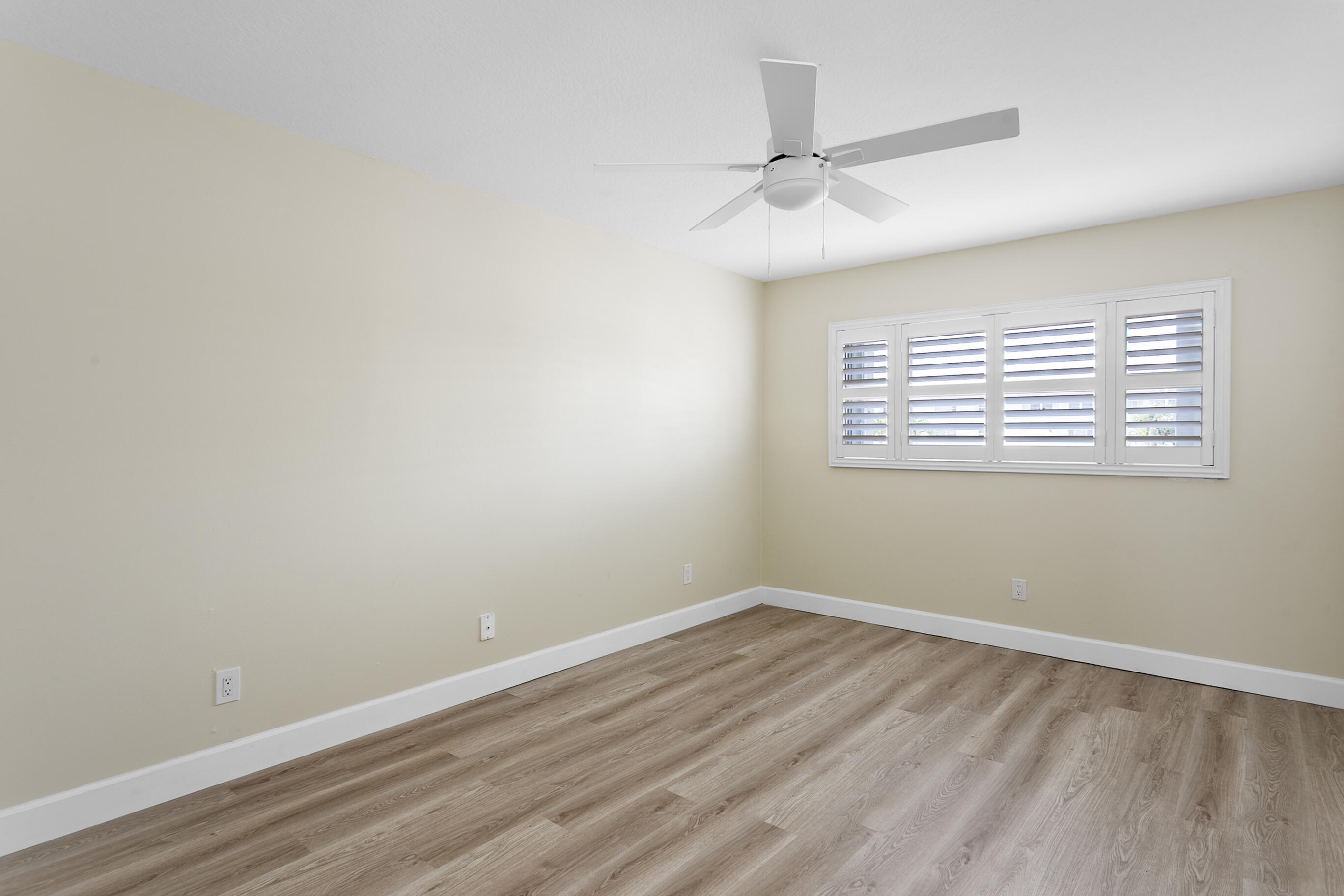 111 Shore Court 203, North Palm Beach, FL 33408, North Palm Beach