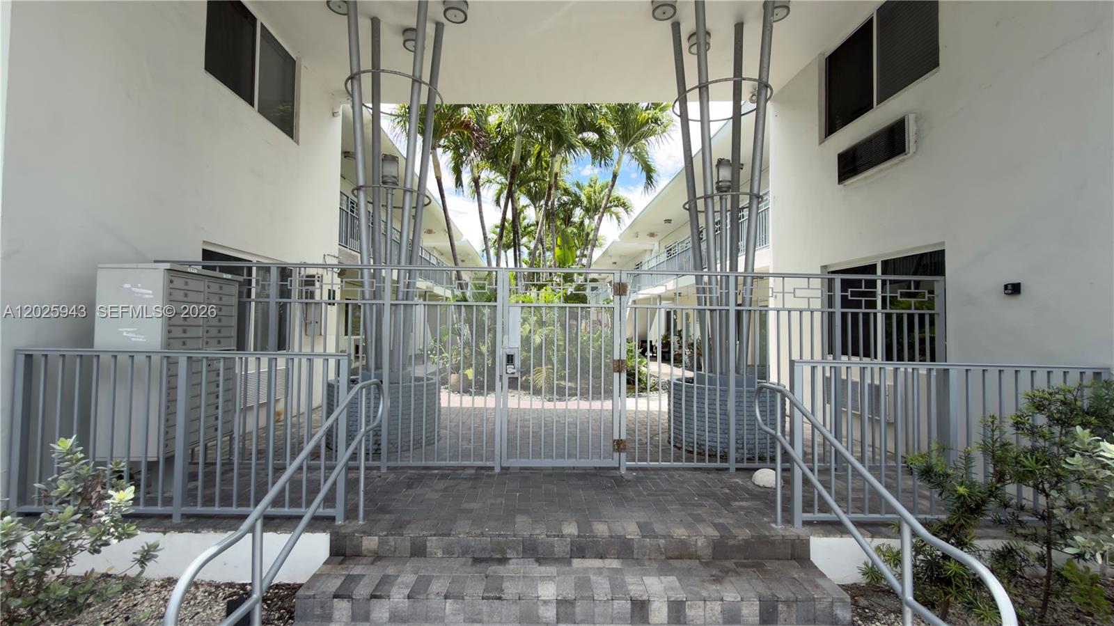 330 86th Street 5, Miami Beach, FL 33141, Miami Beach