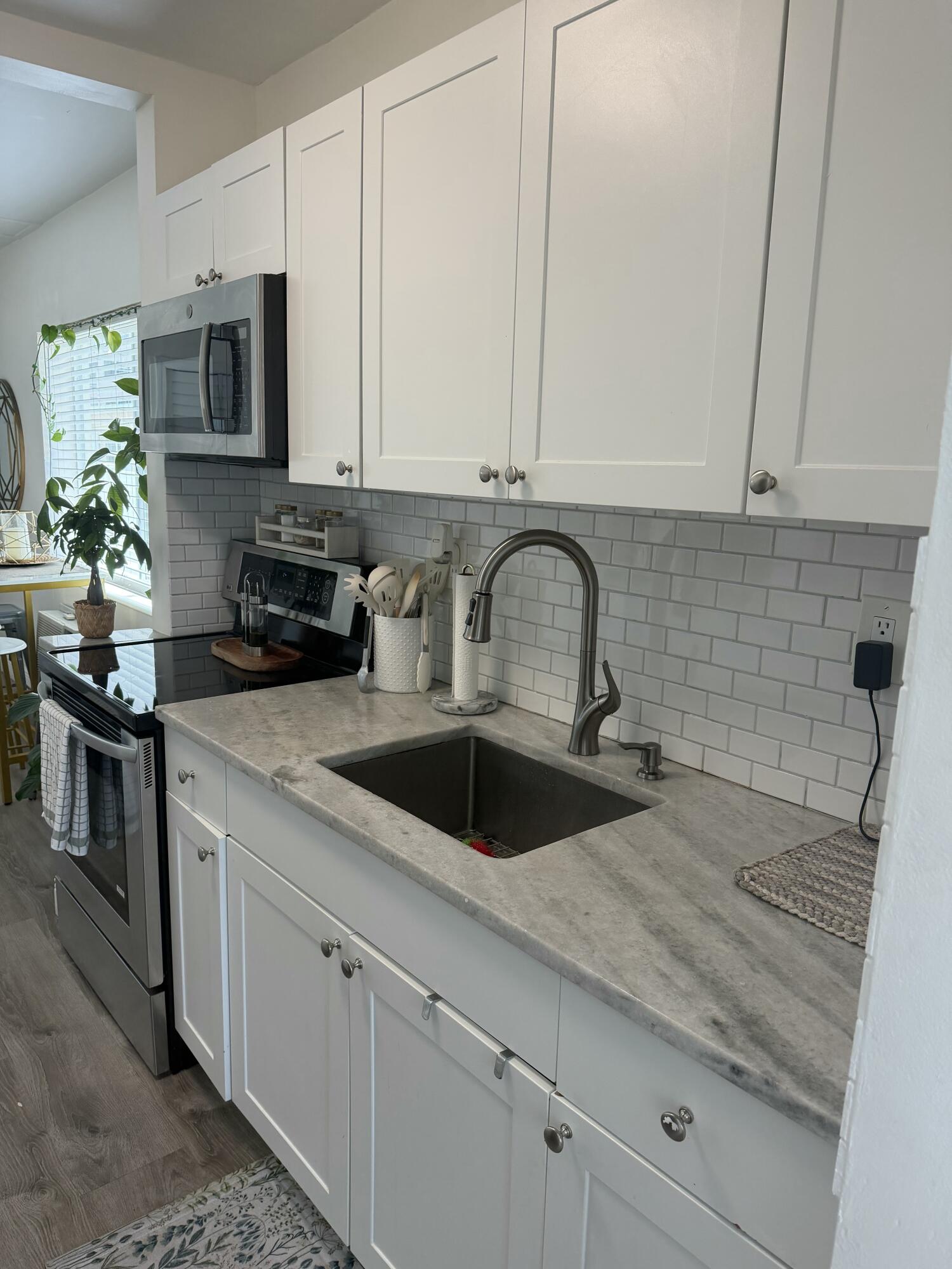 1830 Garfield Street, Hollywood, FL 33020, Hollywood