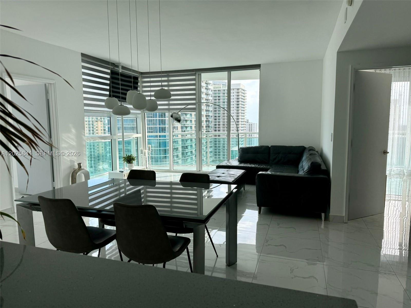 951 Brickell Avenue 2810, Miami, FL 33131, Miami
