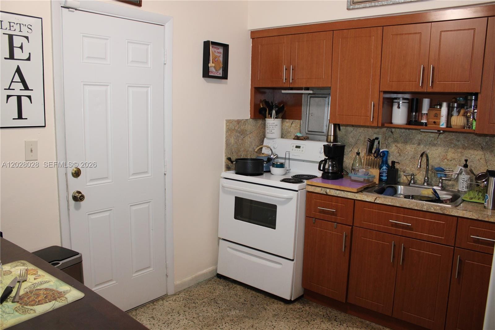 1022 NW 22nd Place — photo 4