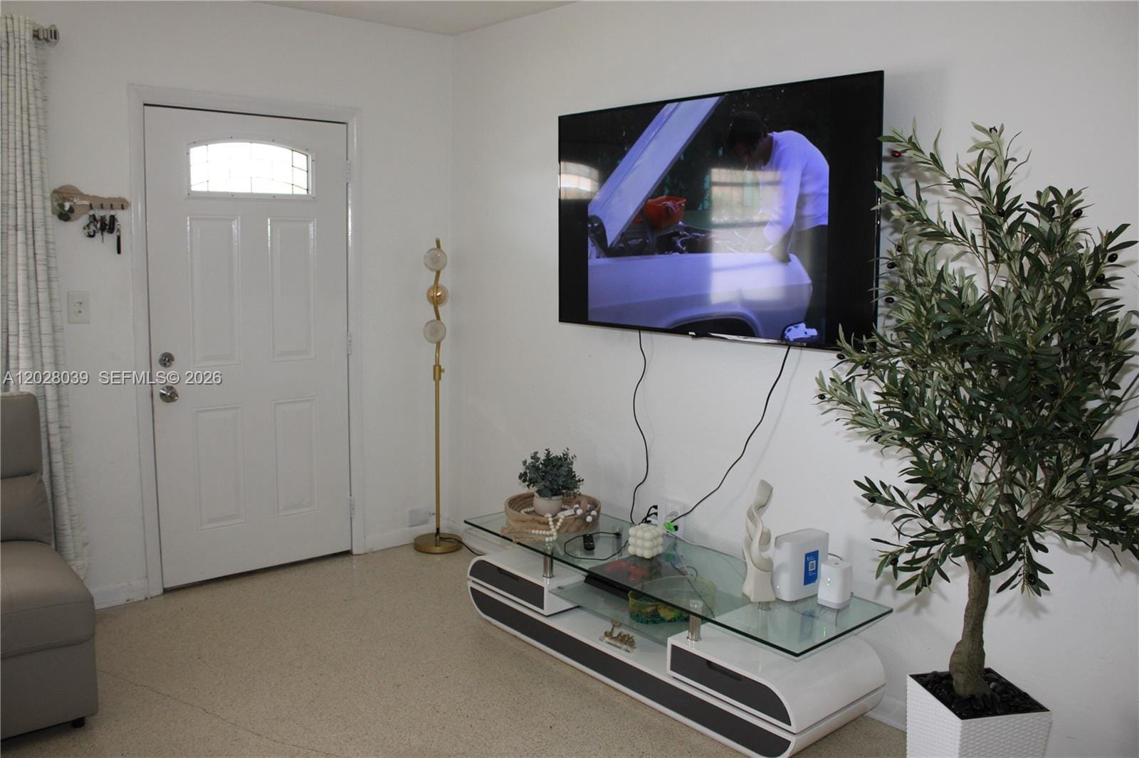 1040 NW 23rd Court, Miami, FL 33125 photo 10