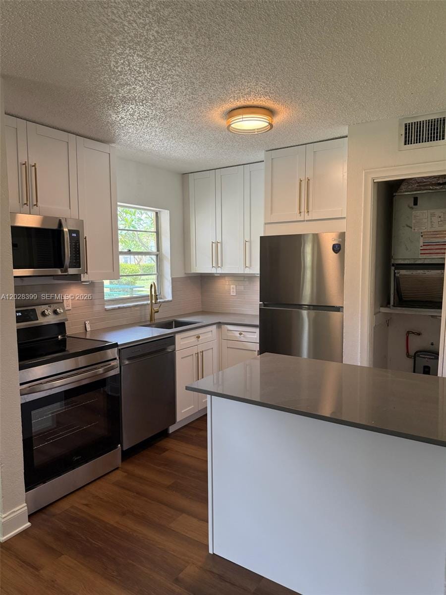 5168 NE 6th Avenue 416 — photo 7