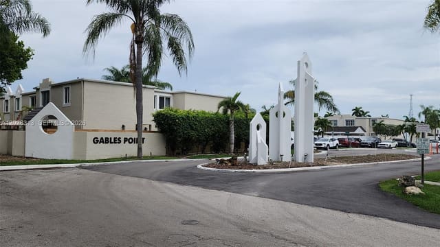 4540 SW 68th Ct Circle 48-7, Miami, FL 33155