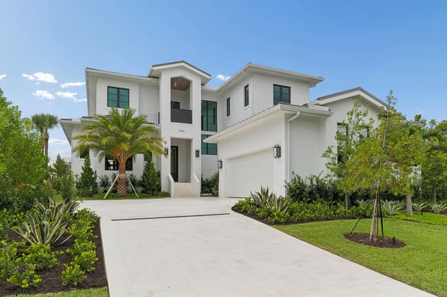 908 N Atlantic Drive, Lantana, FL 33462