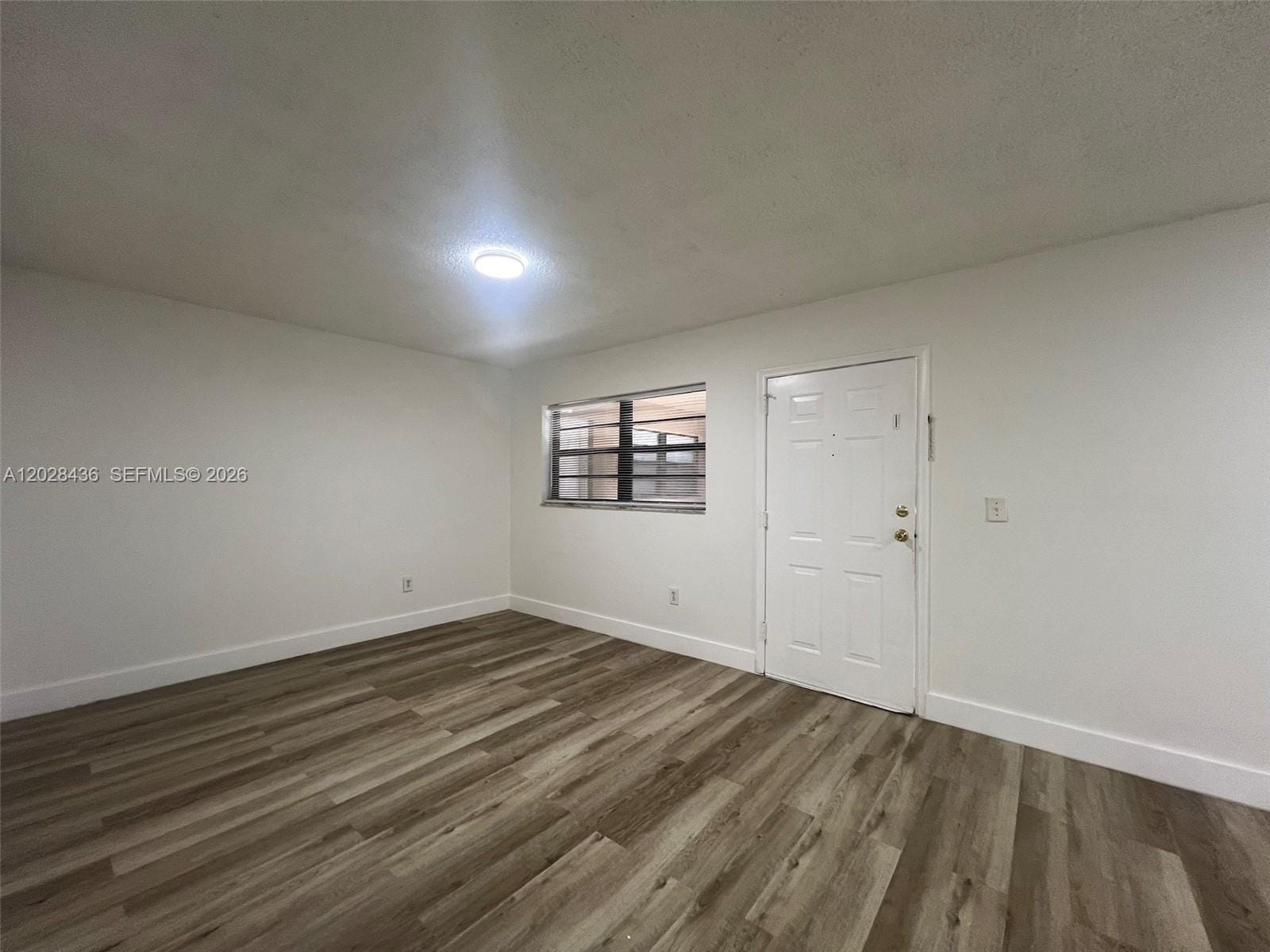 5644 W 25th Court 5644 — photo 9