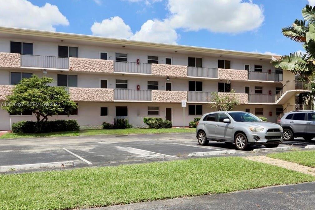 5985 Del Lago Circle 215, Sunrise, FL 33313, Sunrise