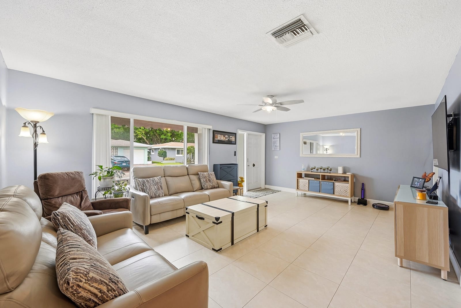 4629 NW 45th Court — photo 8