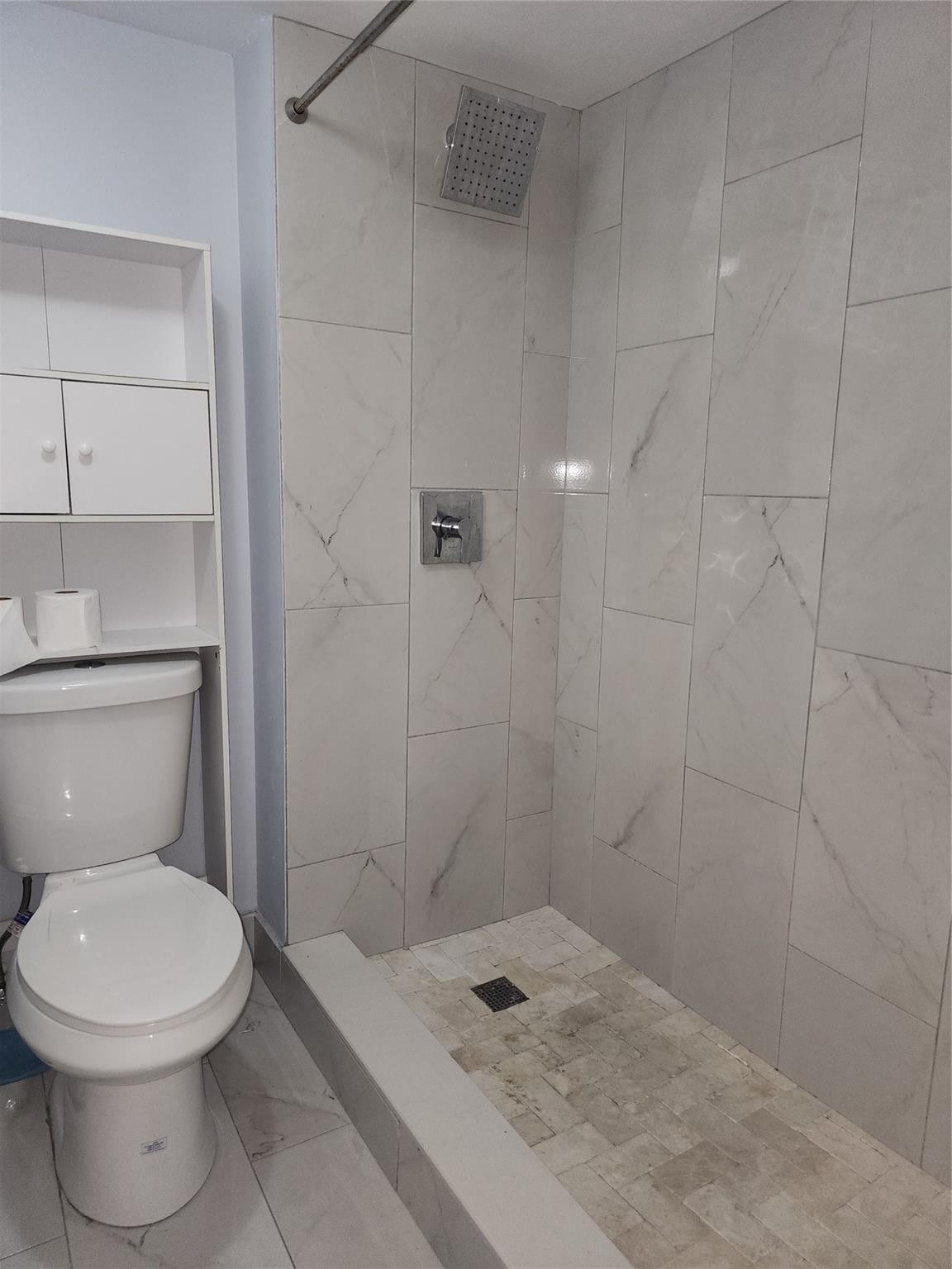 390 Racquet Club Road 204 — photo 8