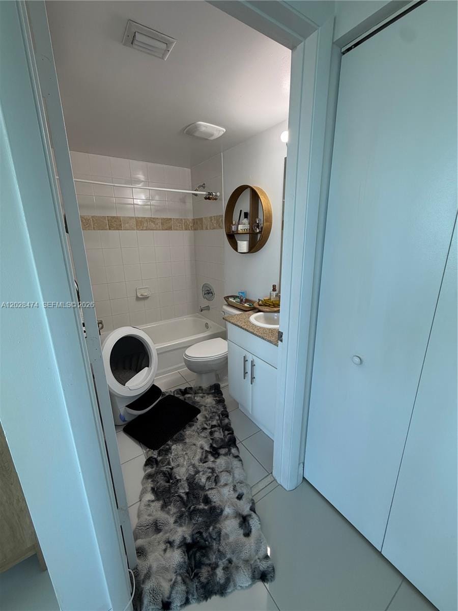 1871 S River Drive 1502 — photo 8