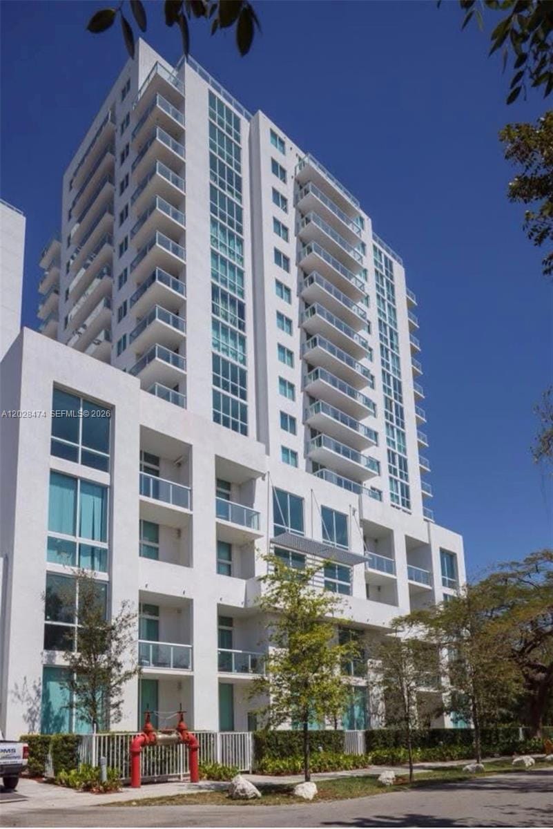 1871 S River Drive 1502 — photo 9