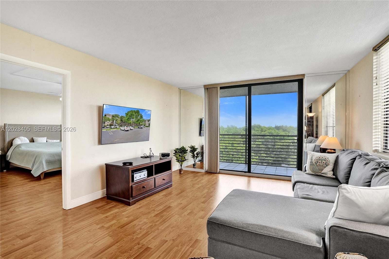 901 Colony Point Circle 501, Pembroke Pines, FL 33026 photo 17