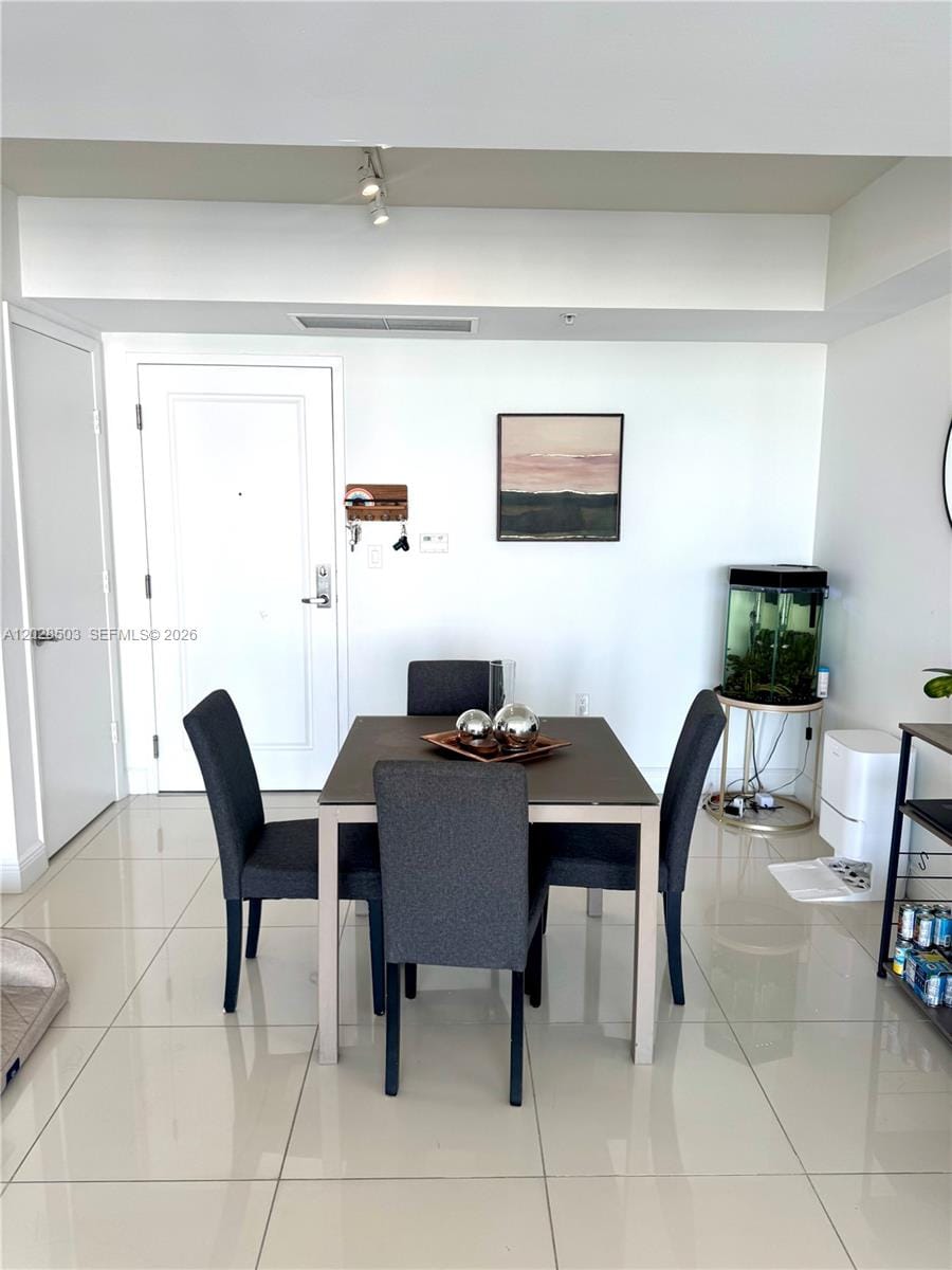 1861 S River Drive 2201 — photo 7