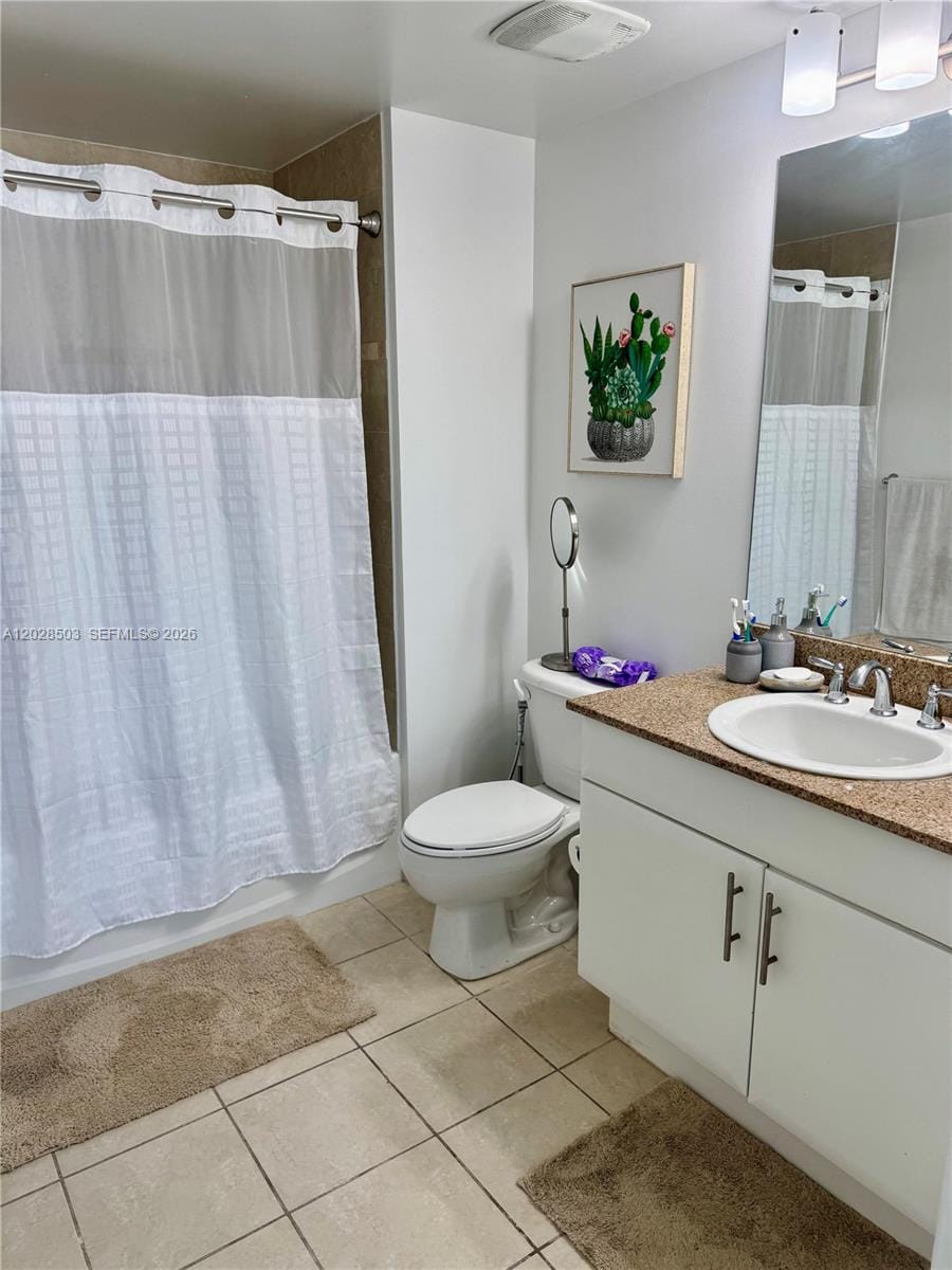 1861 S River Drive 2201 — photo 10