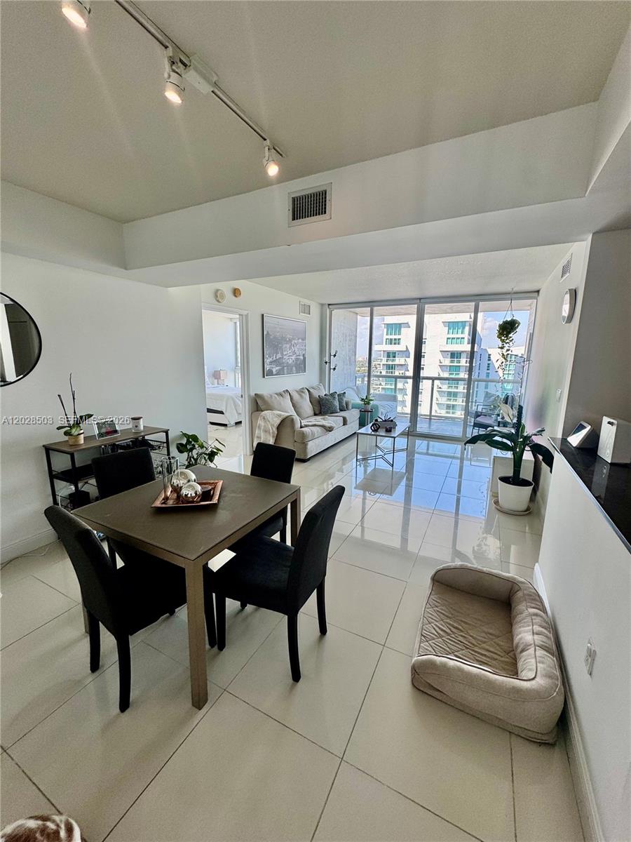 1861 S River Drive 2201, Miami, FL 33125, Miami