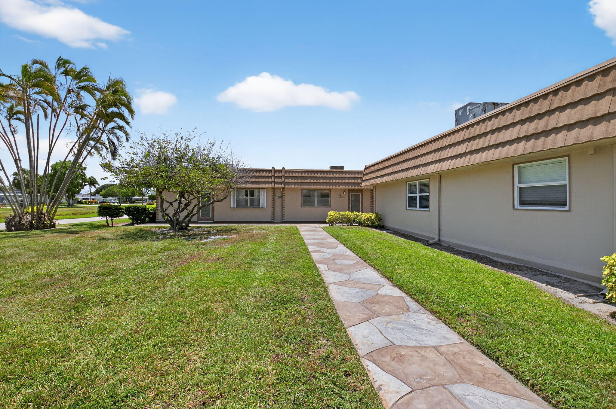 360 Seville O, Delray Beach, FL 33446, Delray Beach