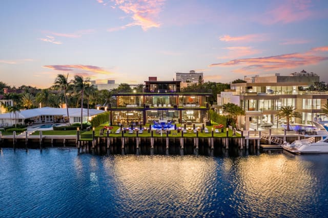 733 Middle River Drive, Fort Lauderdale, FL 33304
