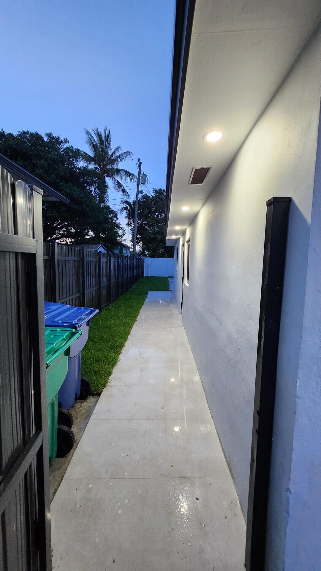 1275 NE 200th Terrace, Miami, FL 33179 photo 9