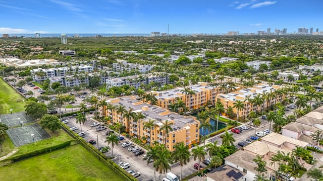 1341 SE 3rd Avenue 210, Sheridan East Condo Bldg 2, Dania Beach, FL