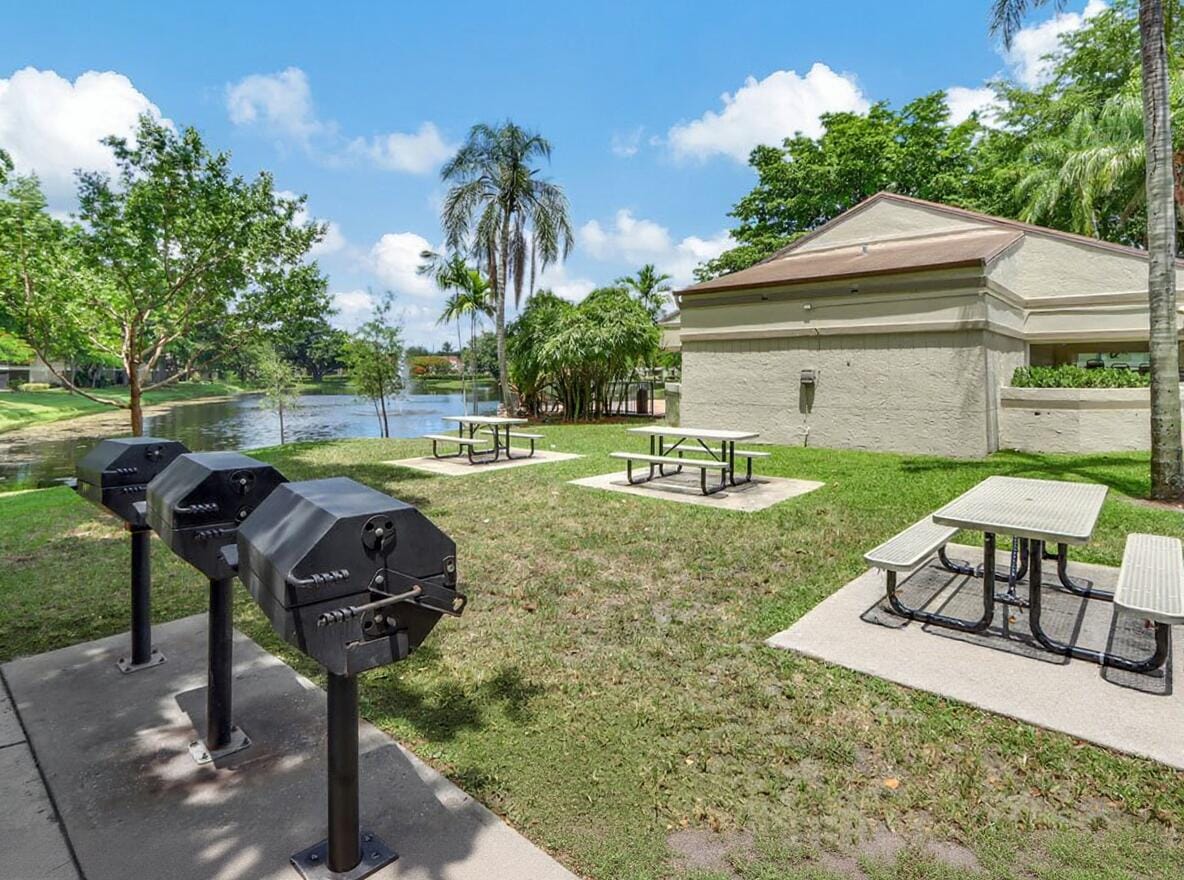 507 Gardens Drive 203, Pompano Beach, FL 33069 photo 8