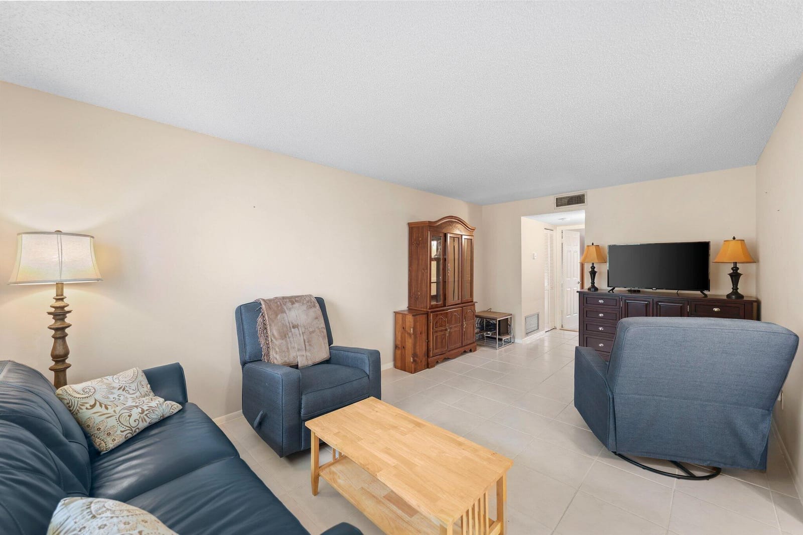 2600 SE Ocean Boulevard W5, Stuart, FL 34996 photo 6