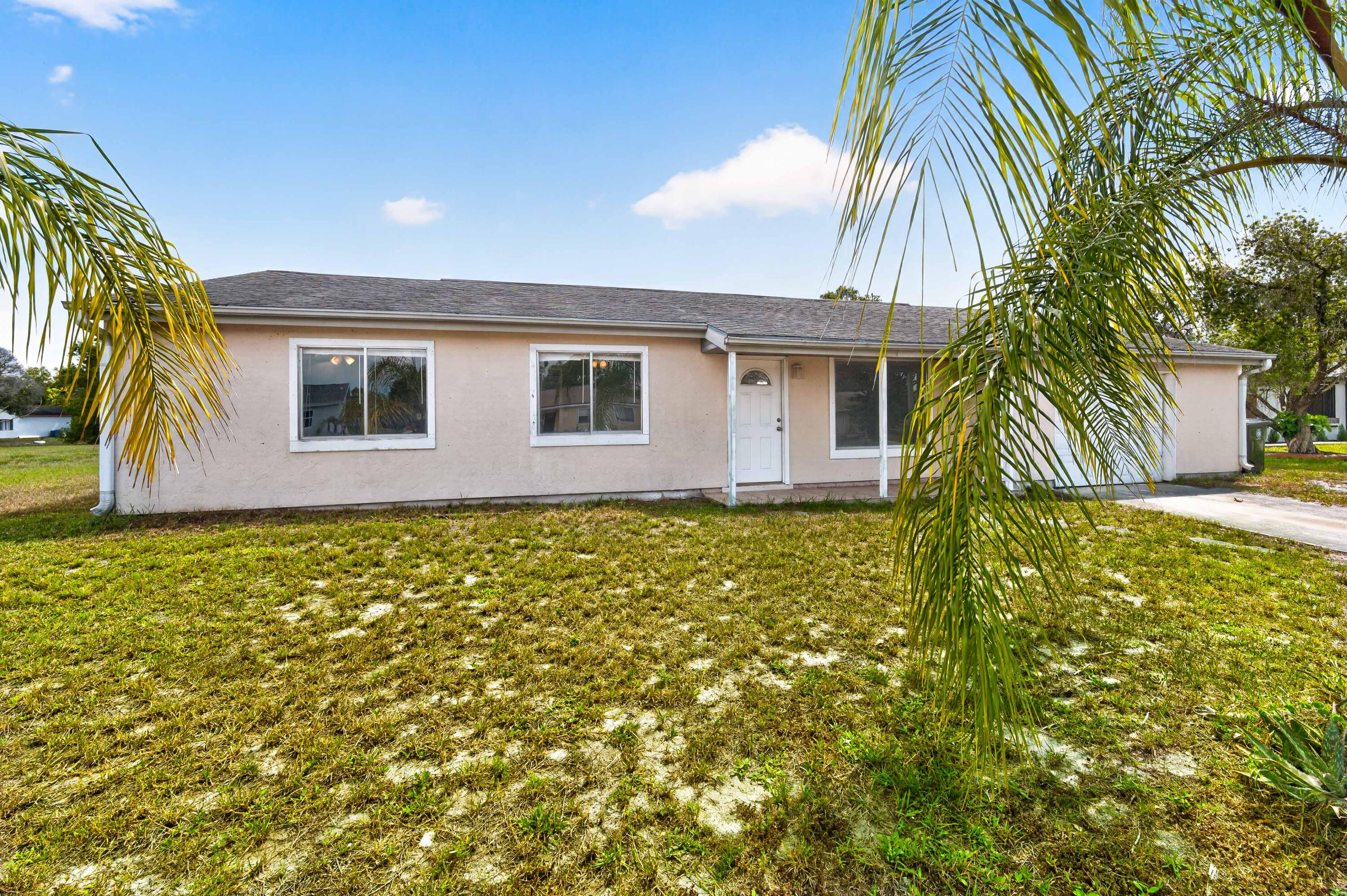 261 SW Cherryhill Road, Port St. Lucie, FL 34953, Port St Lucie