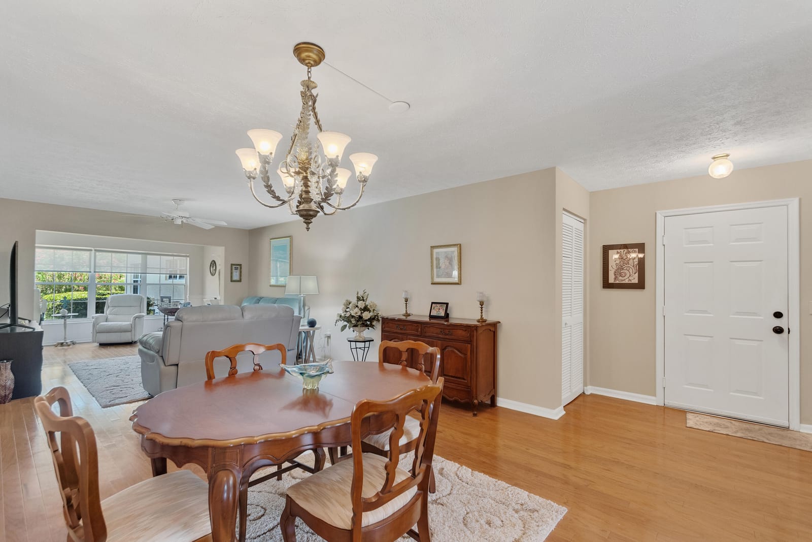 740 Lake Orchid Circle 104 — photo 7