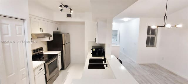 2501 Centergate Drive 203, Miramar, FL 33025