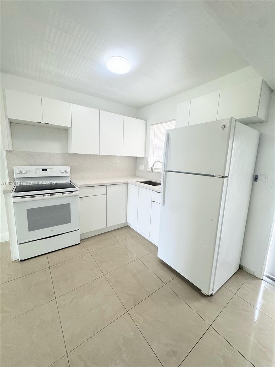 8110 Sunrise Lakes Boulevard 307, Sunrise, FL 33322, Sunrise