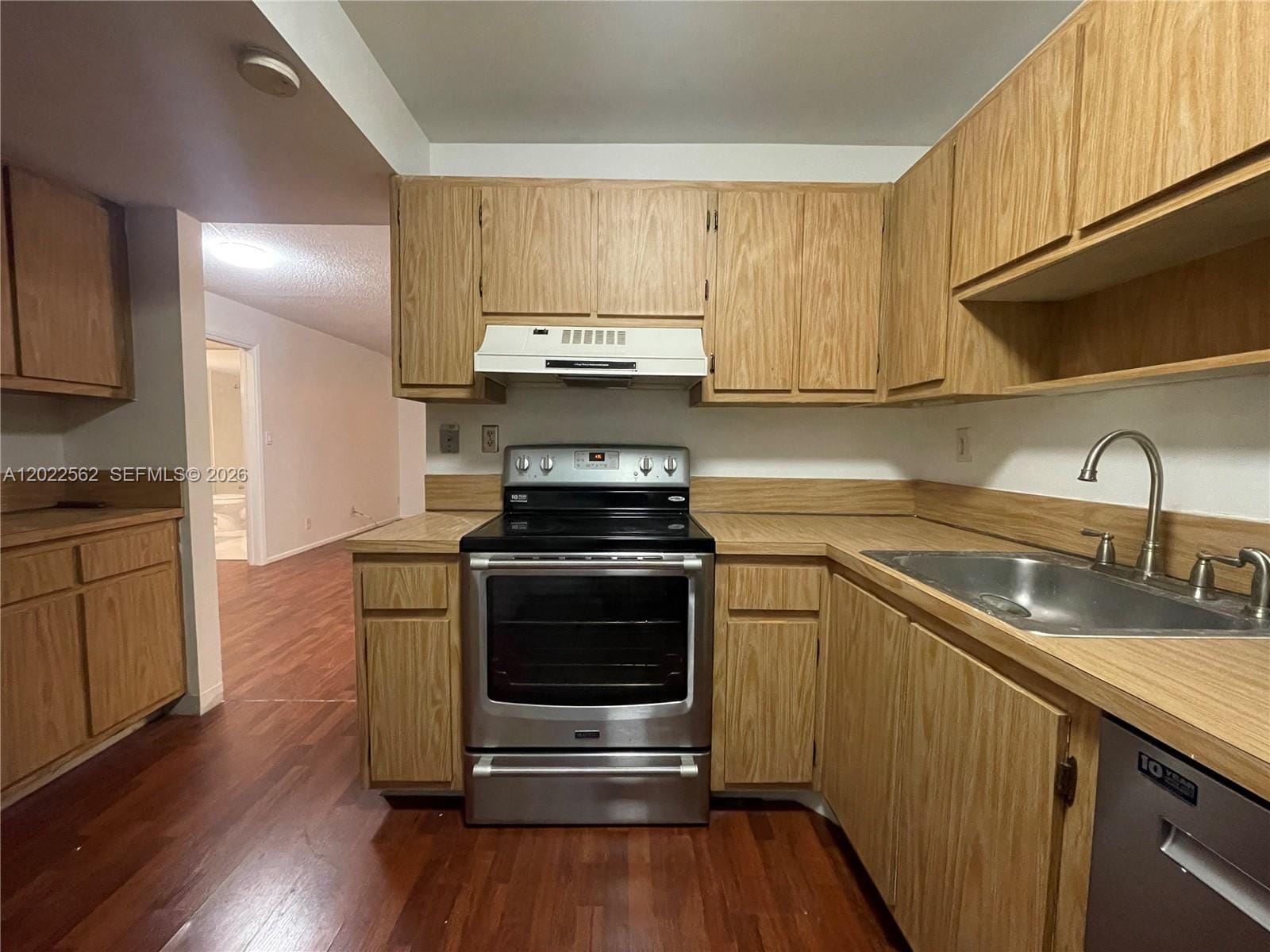 303 Gardens Drive 206 — photo 5