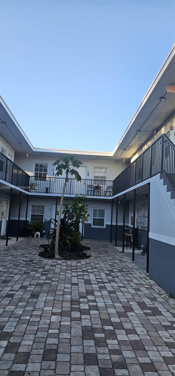 3615 Thomas Avenue 13, Miami, FL 33133, Miami