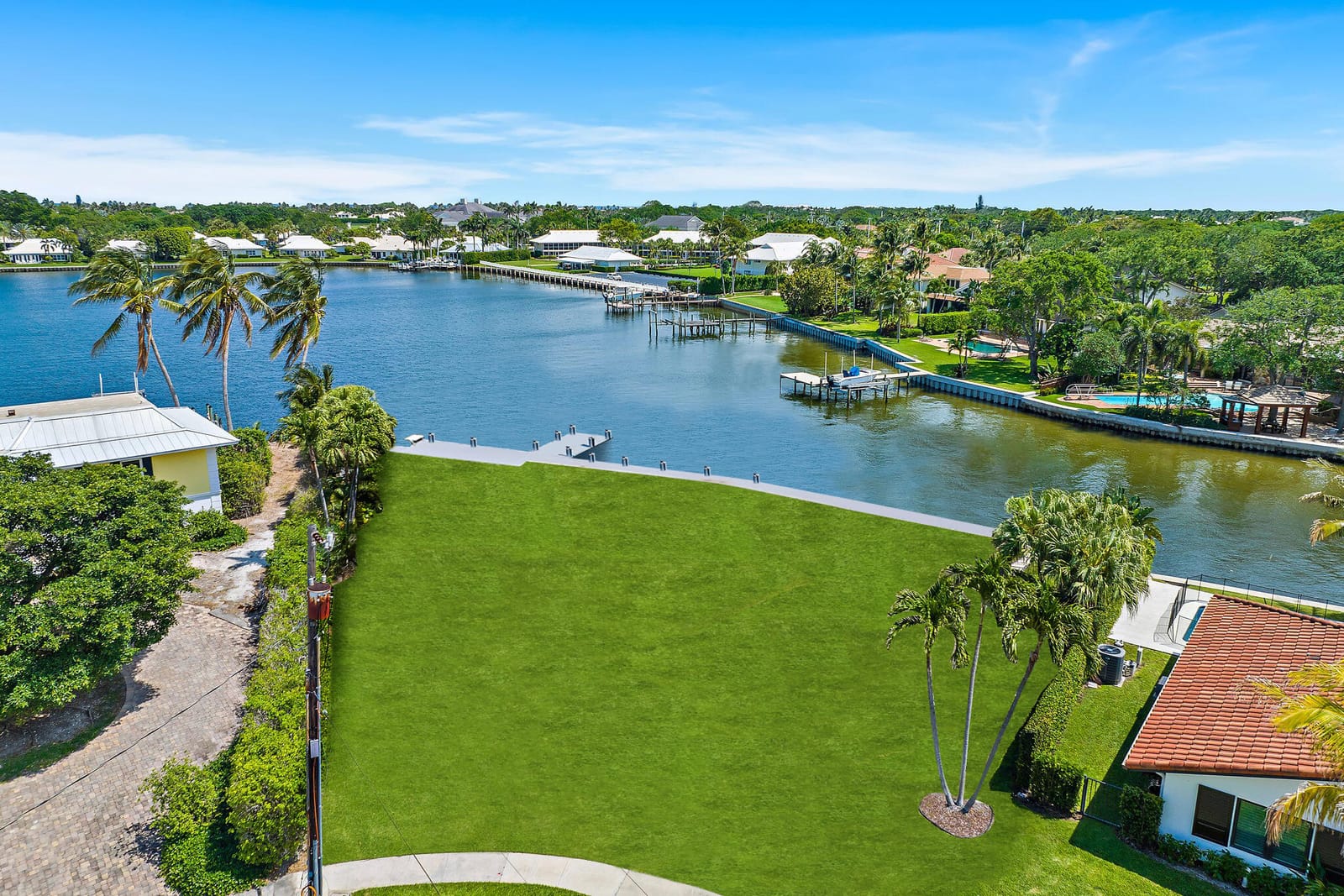 1454 Point Way — photo 2