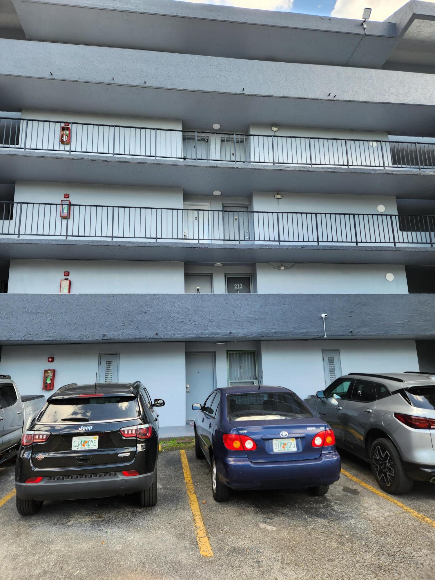 210 Fontainebleau Boulevard 311, Miami, FL 33172, Miami